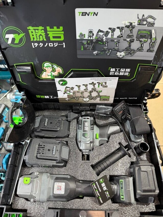 Набор инструментов Tenyn Акб Гайковерт EX450 + Ушм EX125